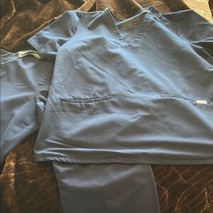 Figs Navy Blue Women's Scrub Set